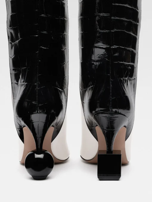 The Bisou boots