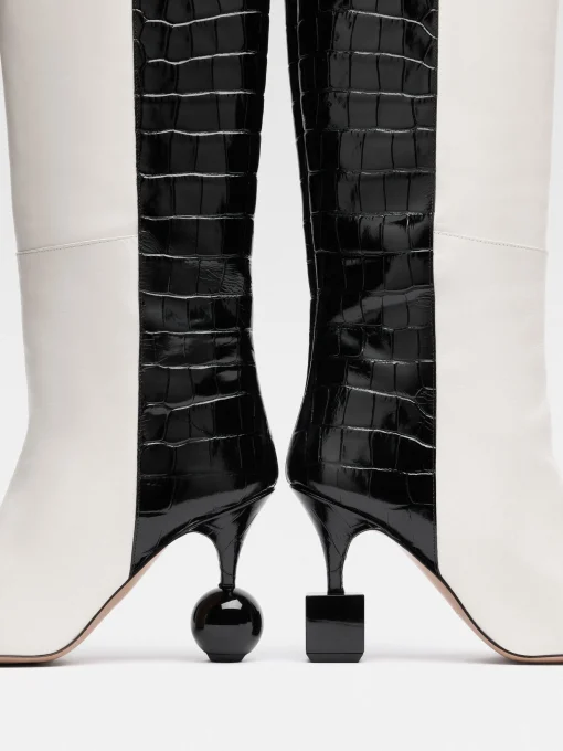The Bisou boots