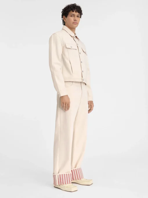The denim de-Nîmes jacket