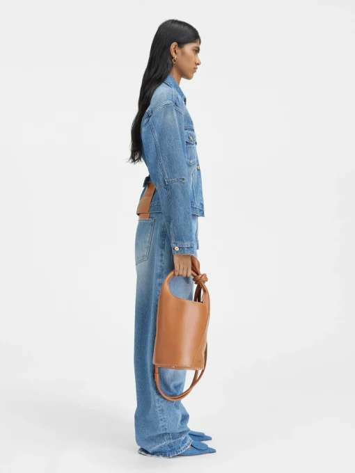 The denim de-Nîmes jacket
