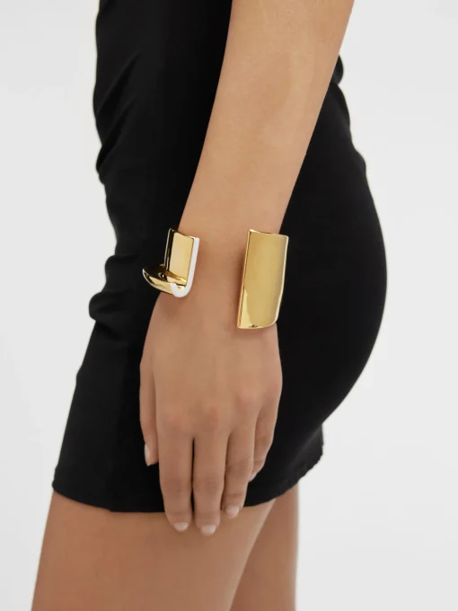 The J bracelet