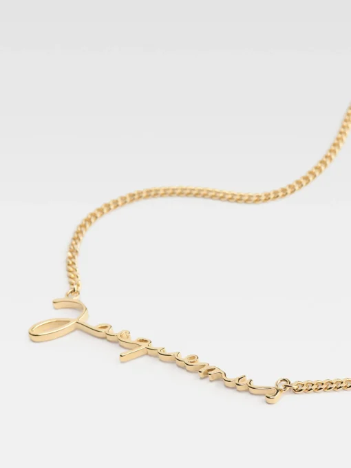 The Jacquemus necklace
