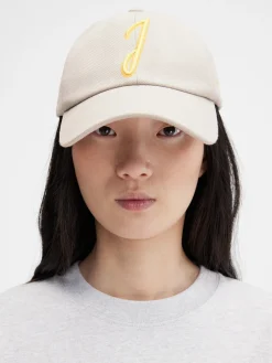 The New York baseball cap