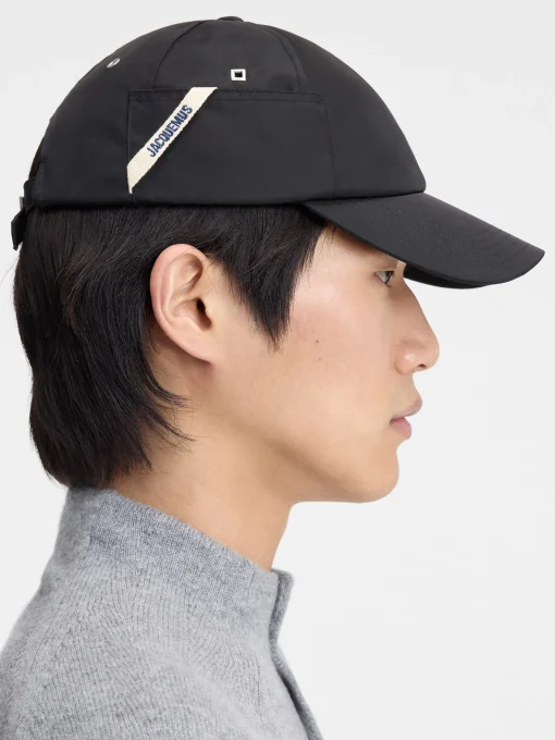 The Ovalie cap