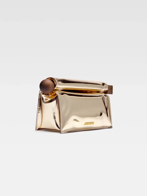 The Rond Carré clutch