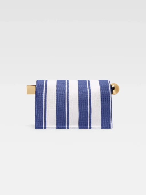 The Rond Carré clutch