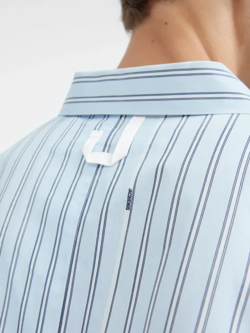 The short-sleeve shirt