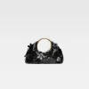The small embroidered Calino