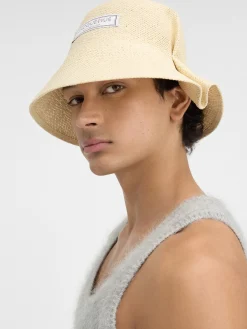 The Vela hat