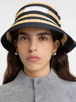 The Vela hat